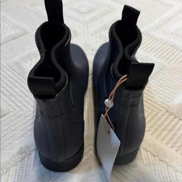 QUINCE - Waterproof Ankle Rain boot - Picture 5 of 8